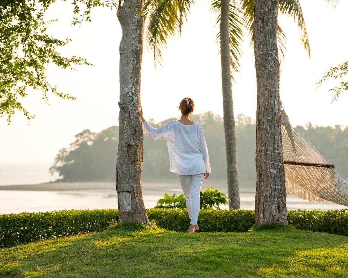The Shellsea Krabi I Luxury Beach Front Resort & Pool Villa Ao Nam Mao Екстер'єр фото