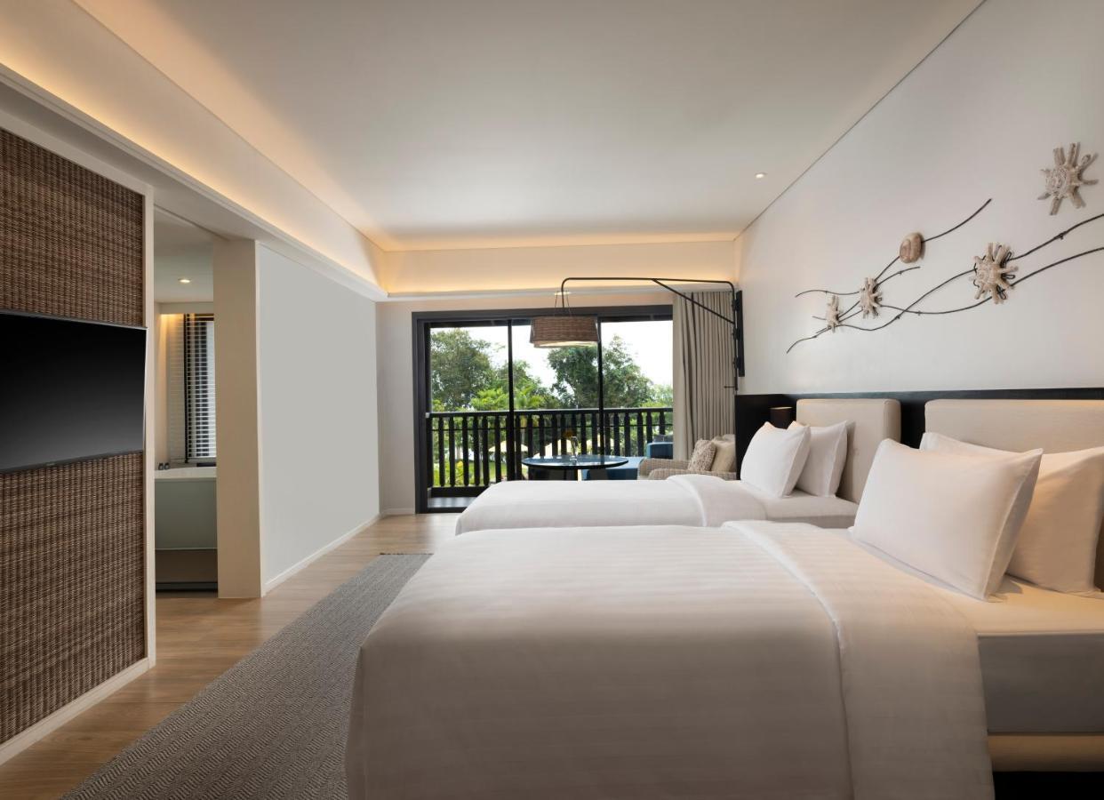 The Shellsea Krabi I Luxury Beach Front Resort & Pool Villa Ao Nam Mao Екстер'єр фото