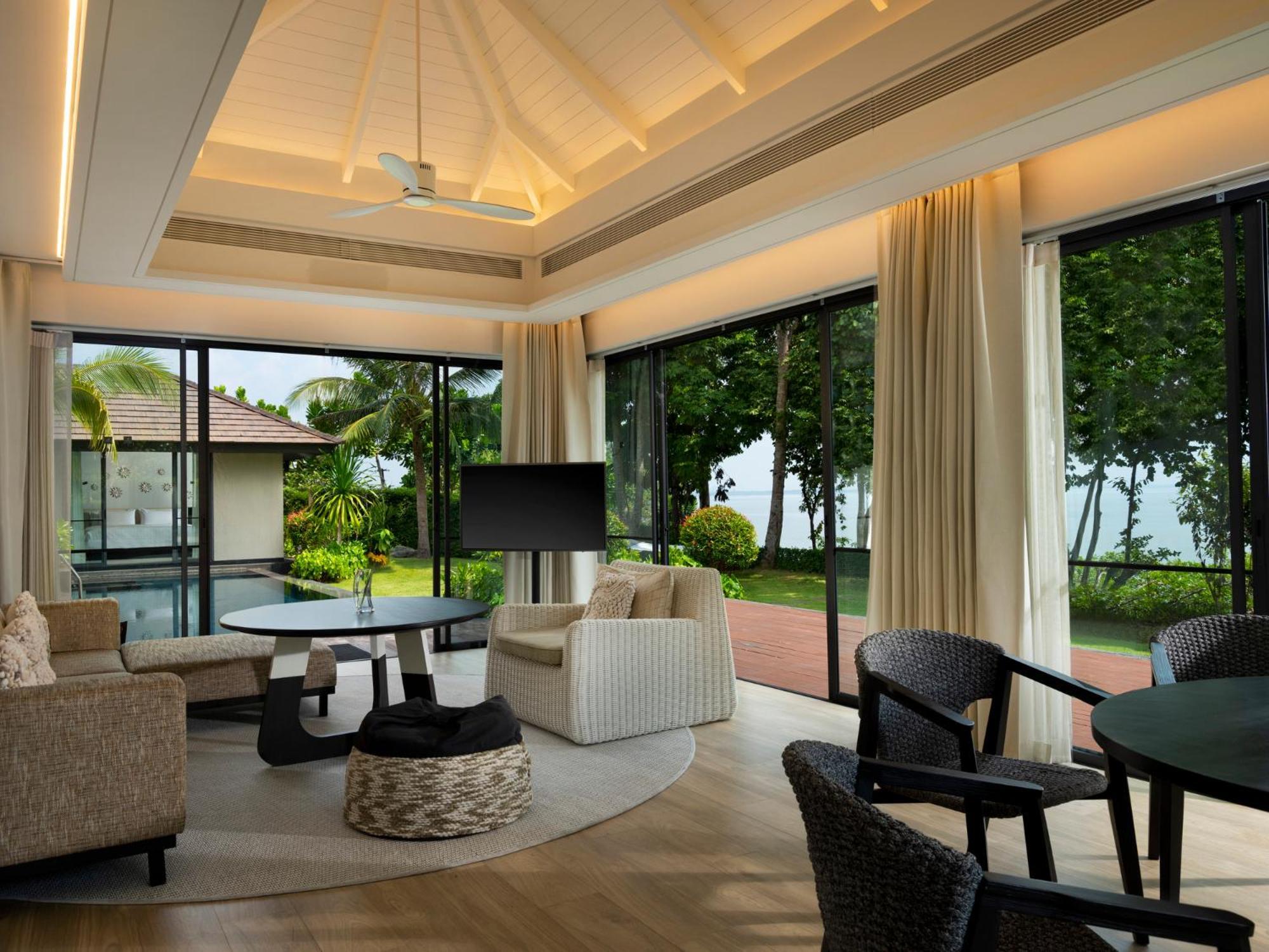The Shellsea Krabi I Luxury Beach Front Resort & Pool Villa Ao Nam Mao Екстер'єр фото